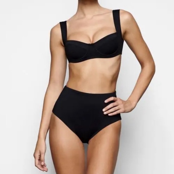 SKIMS Other - Skims SHAPING SWIM UNLINED UNDERWIRE BIKINI TOP EUC